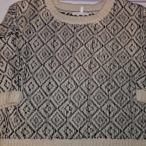 Oversized Cable Knit 3/4 Sleeve Sweater